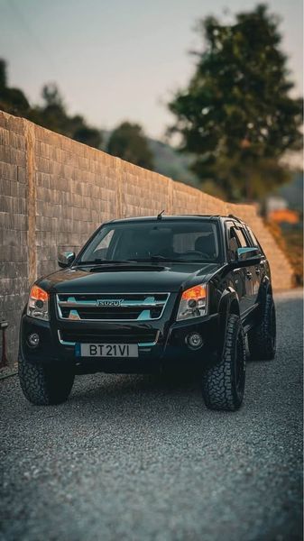 Isuzu D-MAX • 2010 • 182,000 km 4