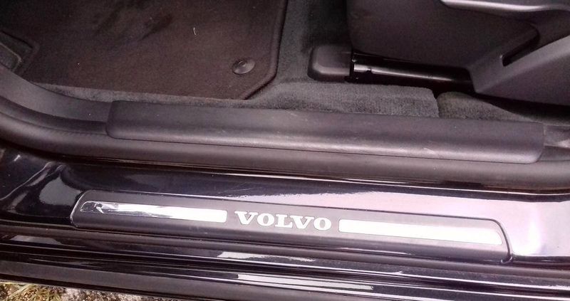 Volvo V60 • 2013 • 180,000 km 8