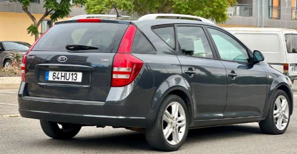 Kia Cee`d • 2009 • 191,000 km 3