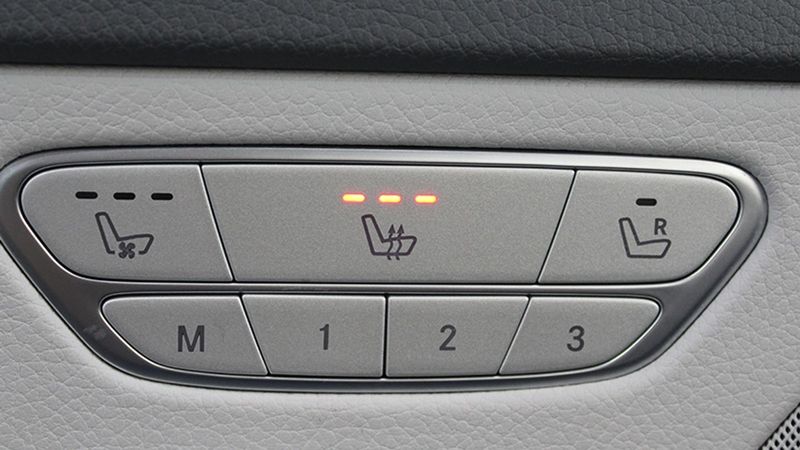 Mercedes-Benz S-Class • 2015 • 120,404 km 5