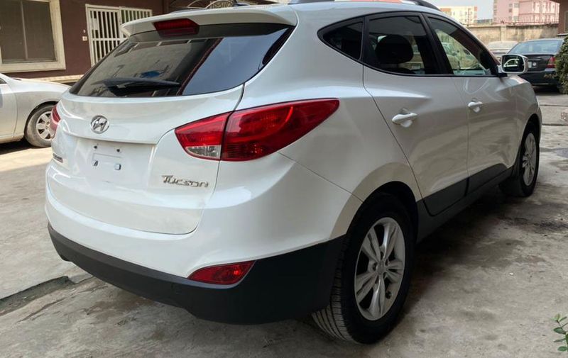 Hyundai Tucson • 2016 • 50,000 km 3