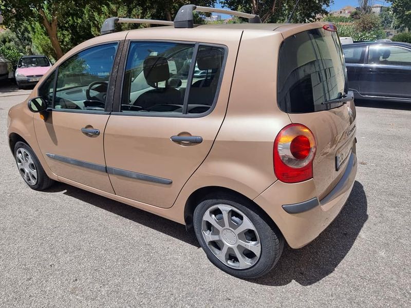 Renault Scénic • 2004 • 180,000 km 2