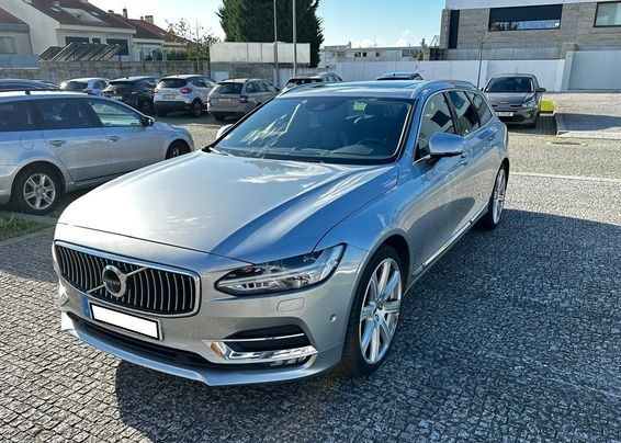 Volvo V90 • 2016 • 119,000 km 34