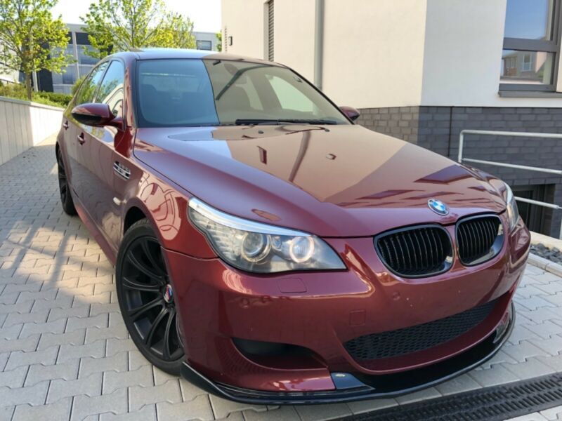 BMW M5 • 2007 • 133,000 km 4