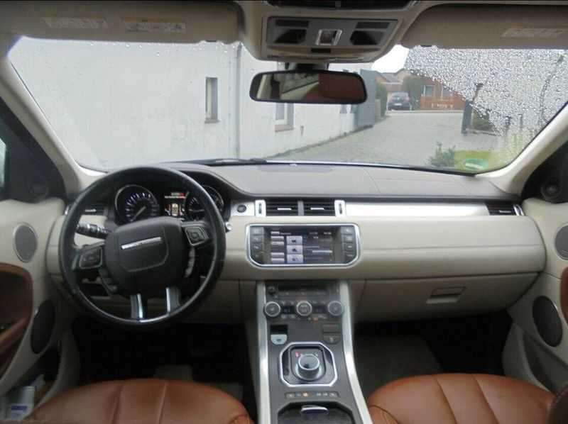 Land Rover Range Rover Evoque • 2012 • 135,000 km 11