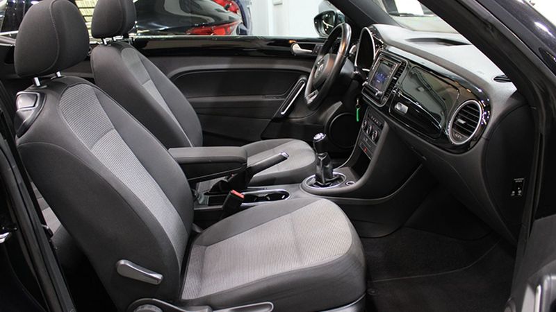 Volkswagen Beetle • 2016 • 103,466 km 10