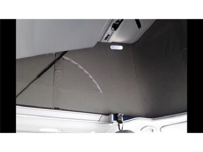 Volkswagen T5 • 2014 • 162,000 km 3