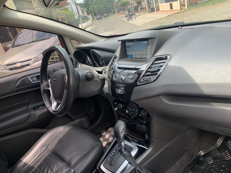 Ford Fiesta • 2016 • 36,000 km 3