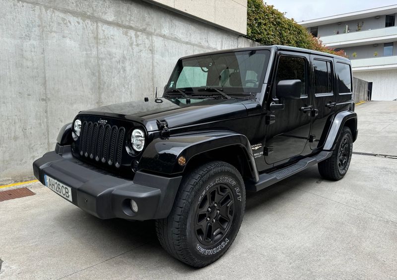 Jeep Wrangler • 2012 • 185,000 km 1
