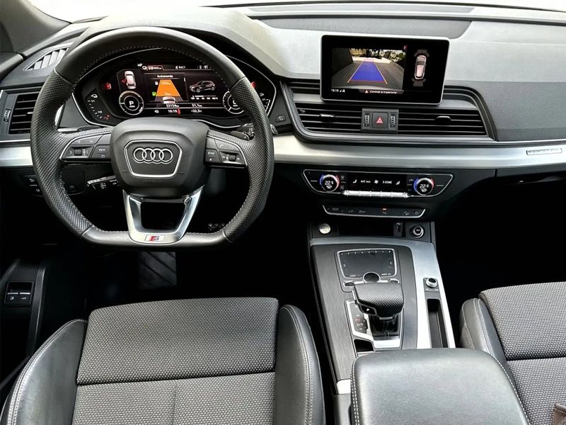 Audi Q5 • 2020 • 54,000 km 4