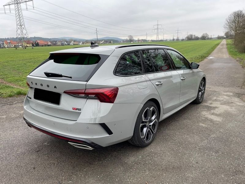 Škoda Octavia Combi • 2021 • 50,000 km 2