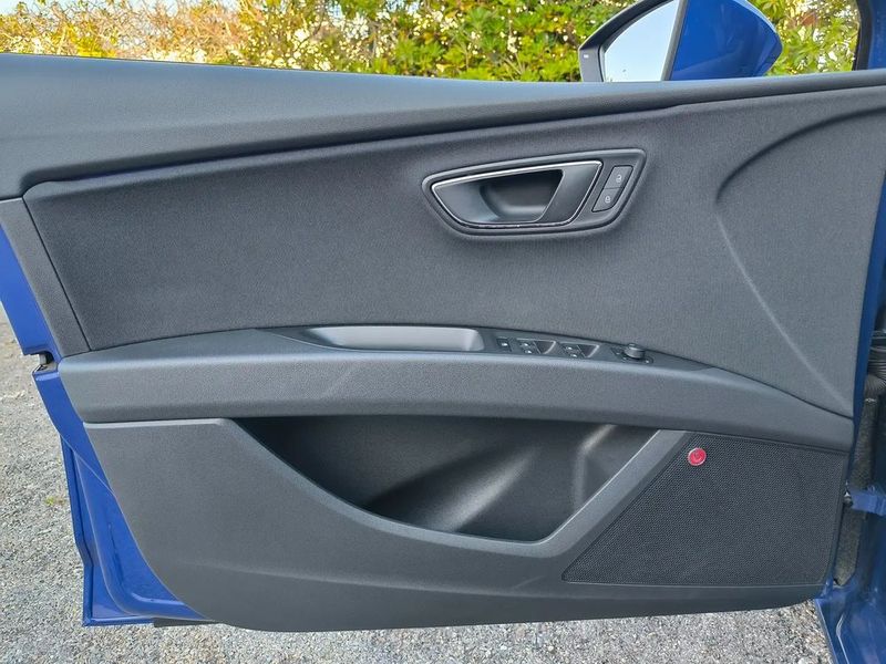 Seat Leon • 2019 • 76,000 km 24