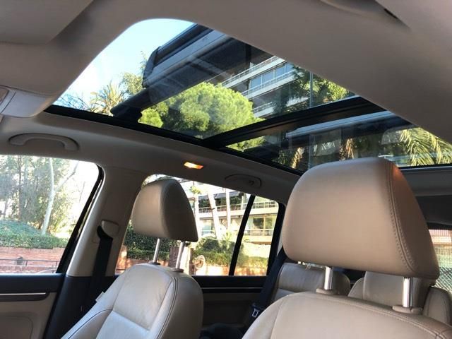 Volkswagen Touran • 2011 • 107,000 km 9