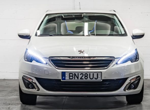Peugeot 308 SW • 2015 • 104,000 km 1