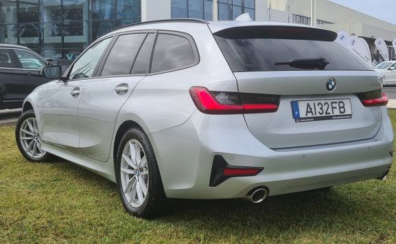 BMW 3 Series • 2021 • 4,000 km 3