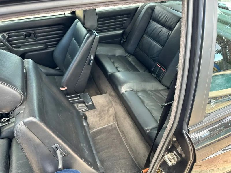 BMW M3 • 1986 • 165,500 km 9