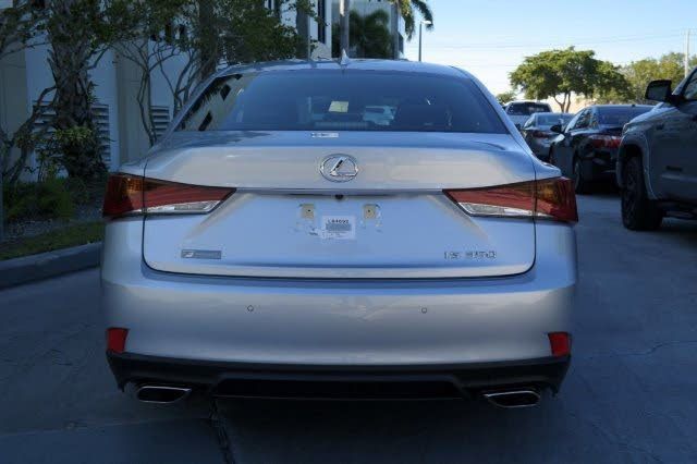 Lexus IS • 2018 • 12,807 km 1