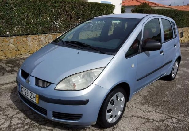 Mitsubishi Colt • 2004 • 300,000 km 1