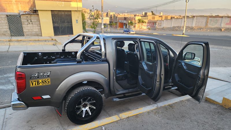 Nissan Navara • 2014 • 100,000 km 4