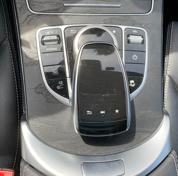 Mercedes-Benz GLC-Class • 2017 • 10,750 km 6