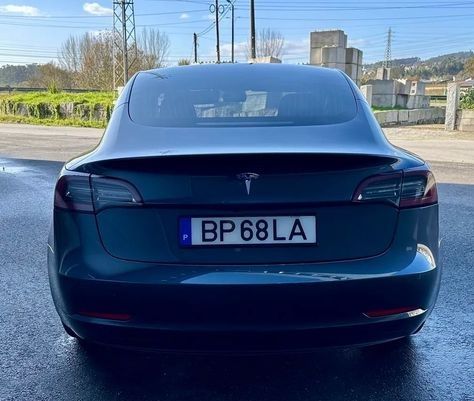Tesla Model 3 • 2019 • 91,500 km 3