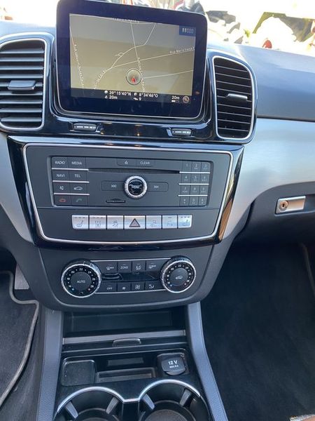 Mercedes-Benz GLE • 2017 • 115,000 km 6