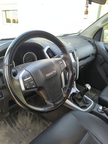 Isuzu D-MAX • 2015 • 168,000 km 7