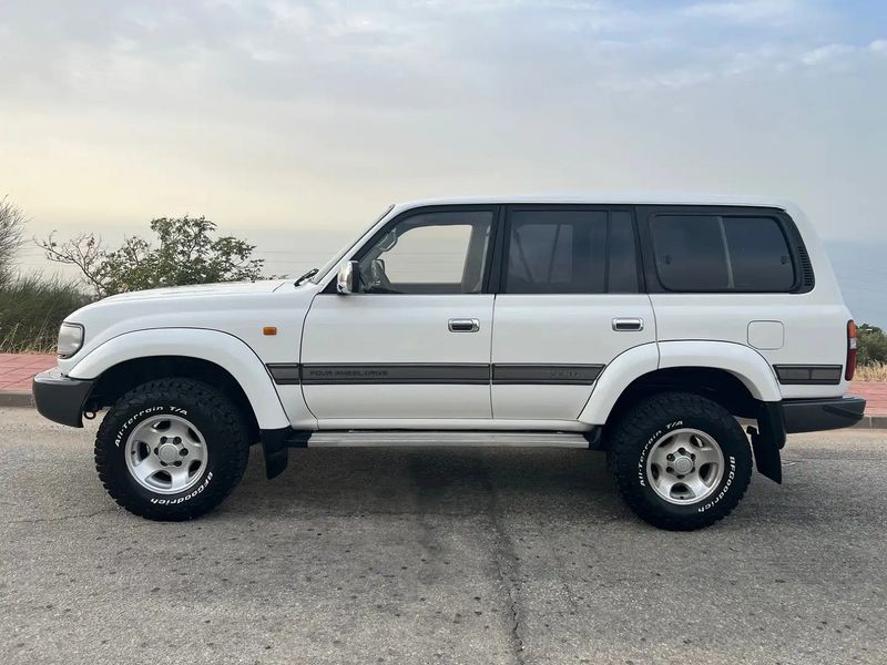 Toyota Land Cruiser • 1997 • 272,000 km 14