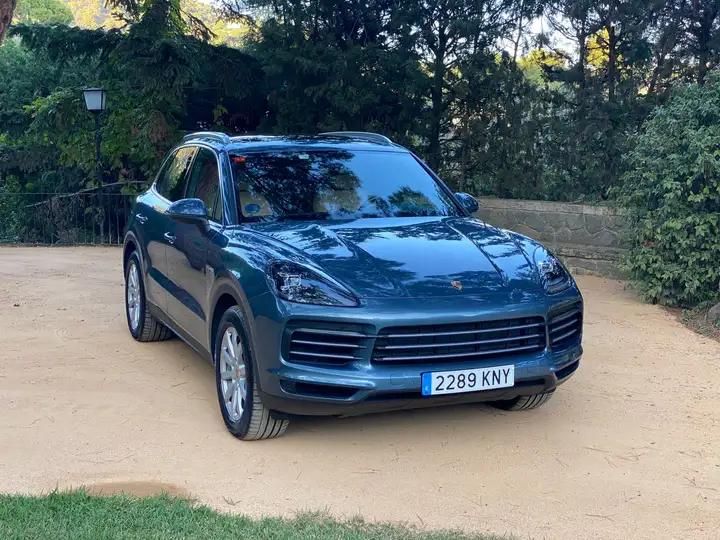 Porsche Cayenne • 2018 • 59,895 km 2