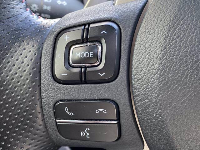 Lexus IS • 2018 • 27,365 km 20