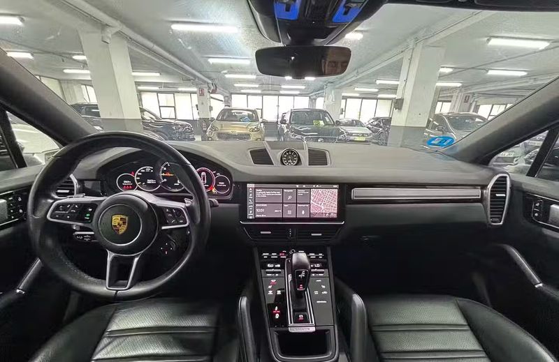 Porsche Cayenne Coupe • 2021 • 70,500 km 7