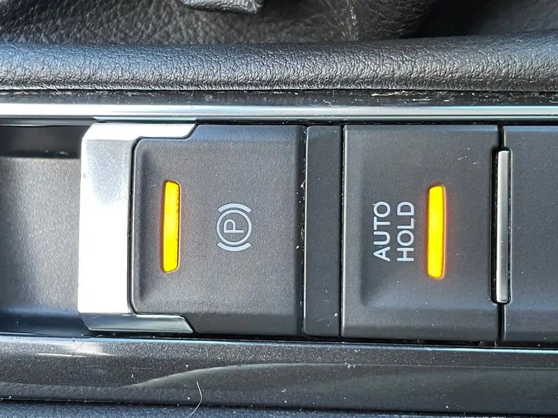 Volkswagen Tiguan • 2019 • 188,000 km 12