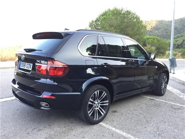 BMW X5 • 2010 • 212,000 km 6