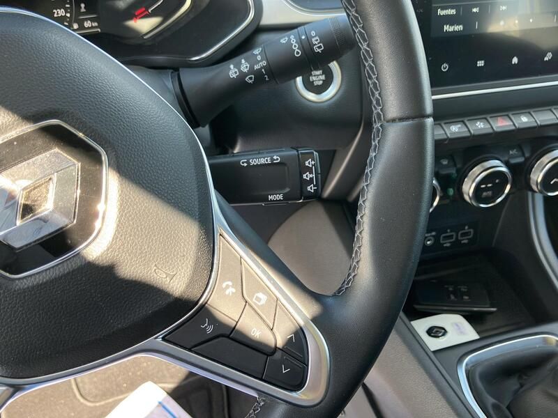 Renault Captur • 2022 • 44,512 km 40