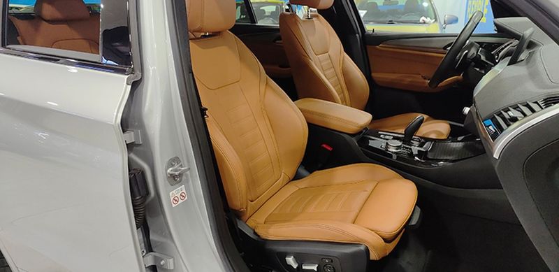 BMW X3 • 2021 • 39,997 km 14