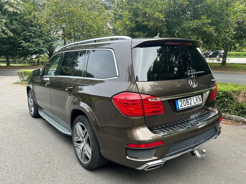 Mercedes-Benz GL-Class • 2015 • 115,000 km 3