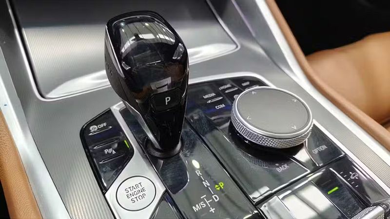 BMW X6 • 2021 • 89,136 km 12