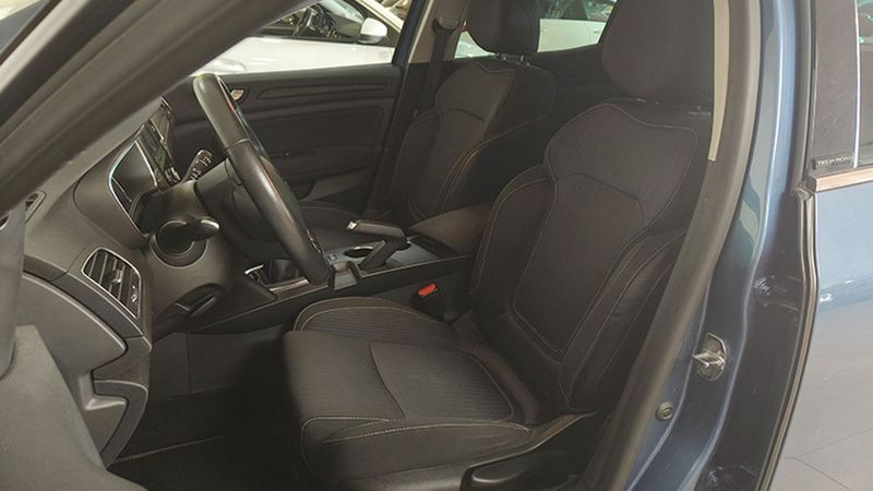 Renault Mégane • 2017 • 56,344 km 7