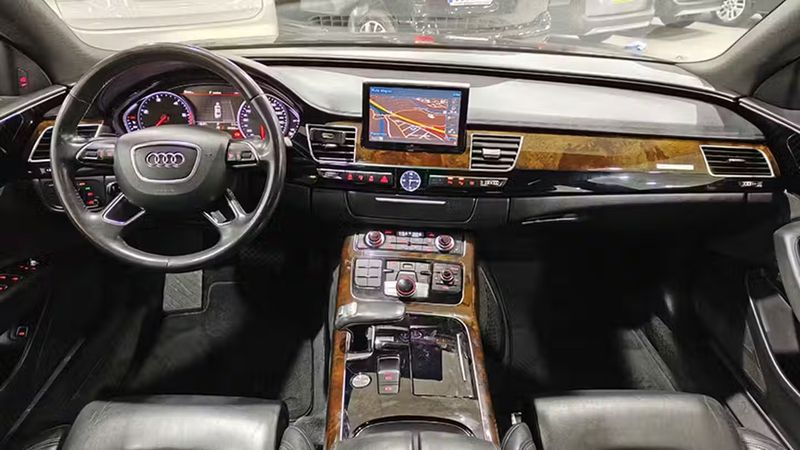 Audi A8 • 2015 • 84,345 km 6