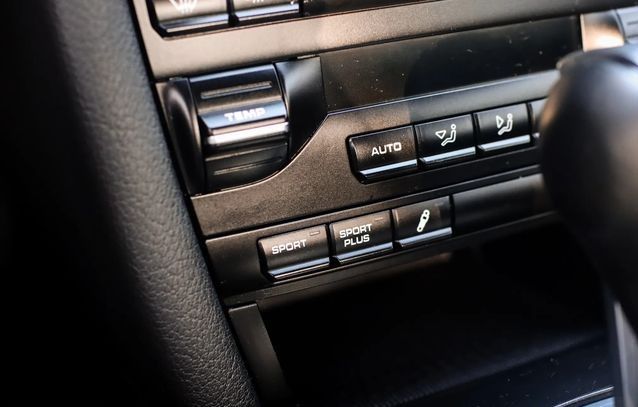 Porsche Cayman • 2009 • 129,000 km 22