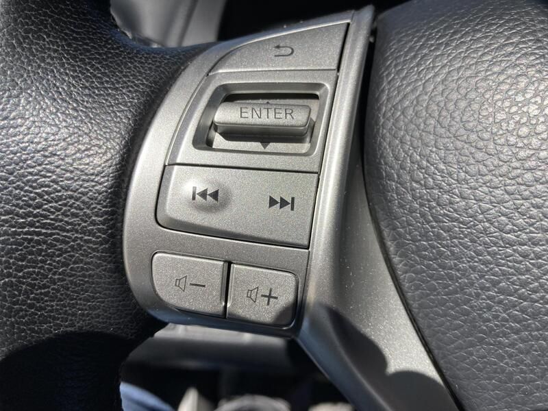 Nissan Navara • 2021 • 70,265 km 40