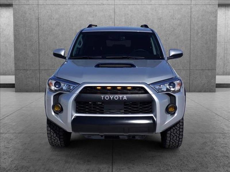 Toyota 4 Runner Limited • 2020 • 20,586 km 3