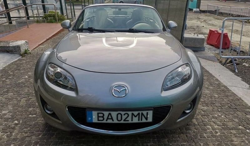 Mazda MX-5 • 2010 • 180,000 km 4