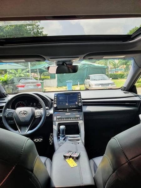 Toyota Camry Hybrid • 2019 • 0 km 12