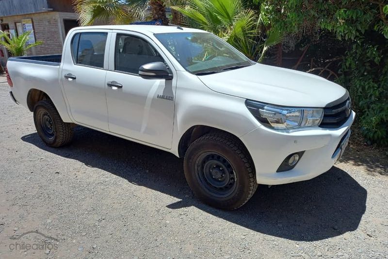 Toyota Hilux • 2017 • 181,899 km 3