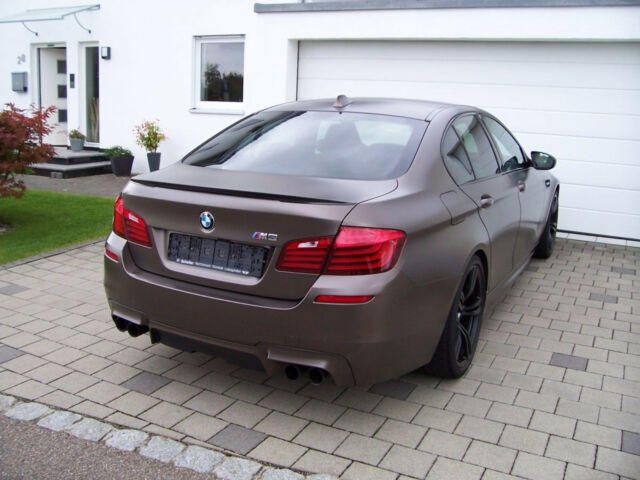 BMW M5 • 2014 • 128,500 km 4
