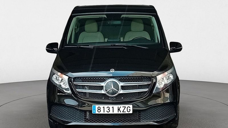 Mercedes-Benz 310 Van • 2019 • 76,300 km 9