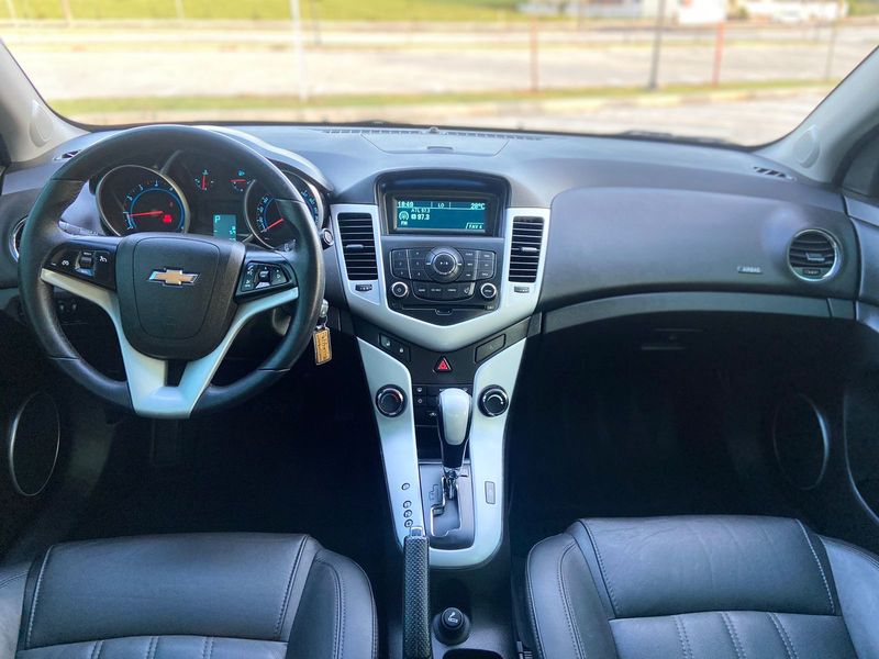 Chevrolet Cruze • 2014 • 80,000 km 9