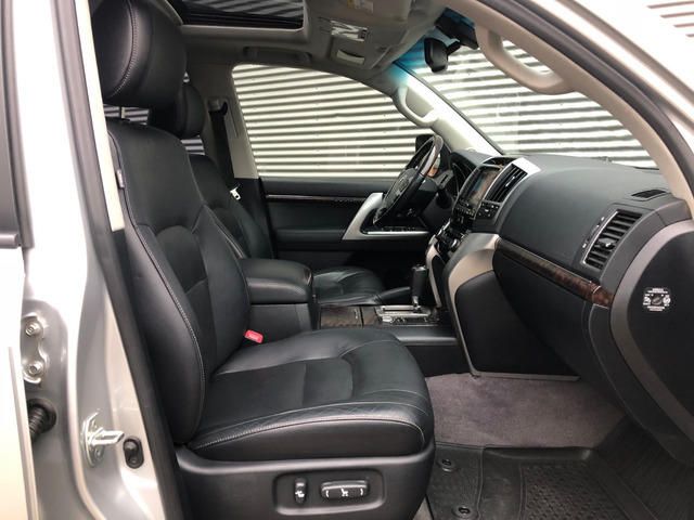 Toyota Land Cruiser • 2015 • 56,319 km 6