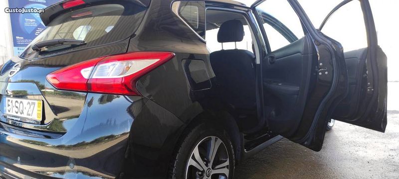 Nissan Pulsar • 2017 • 60,000 km 3